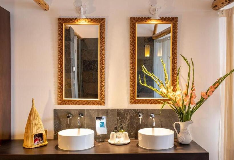 חדר סטנדרט נוף לאגם, Titilaka - Relais & Châteaux