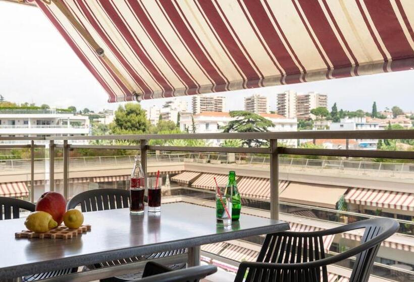 شقة غرفة واحدة, The Originals Résidence, Les Strélitzias