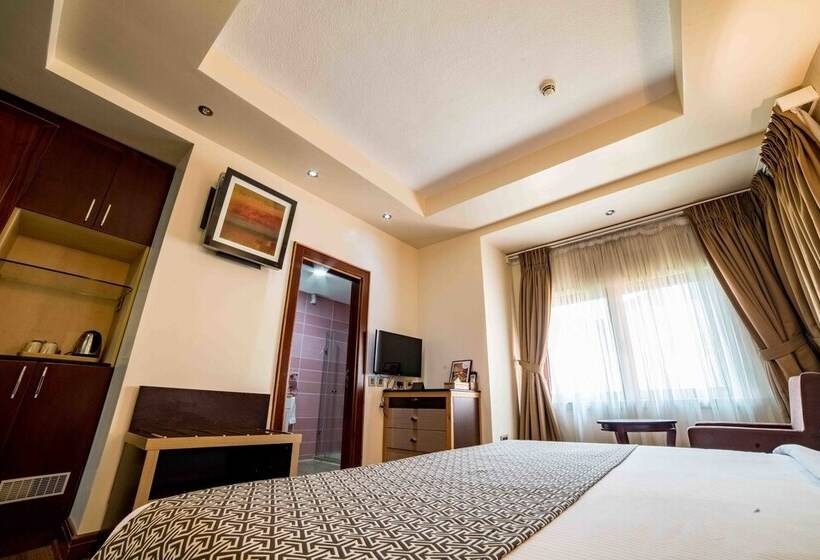 اتاق راحتی, Alphaplus Apartments