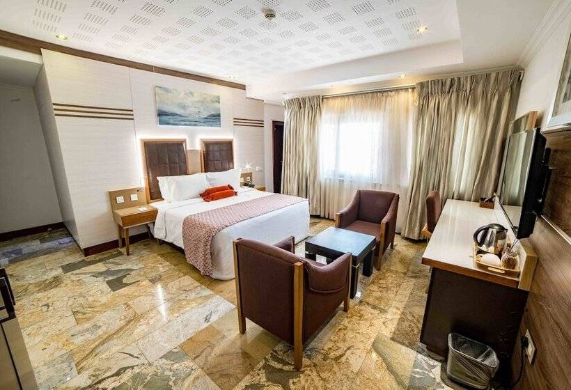 اتاق لوکس, Alphaplus Apartments