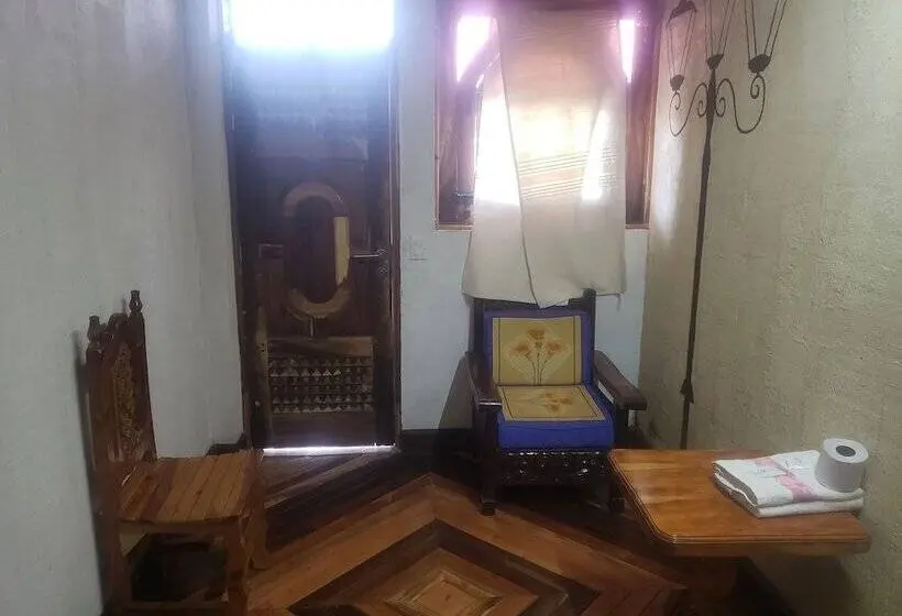 スタンダードルーム, Colonial Taxco