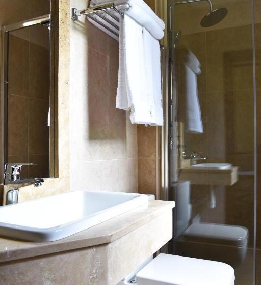 חדר סטנדרט עם מיטת קינג, Kirovi Tun