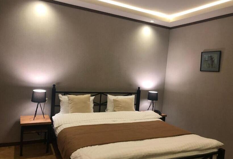 חדר דלוקס עם מרפסת, Kirovi Tun