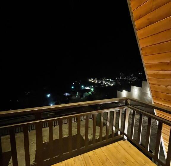 דירת שני חדרים, Kirovi Tun