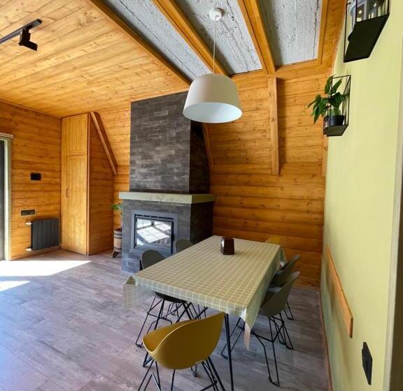 דירה בת חדר שינה 1 עם נוף, Kirovi Tun