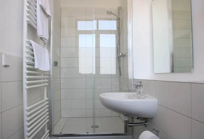 اتاق استاندارد یک نفره, Motel Schönefeld