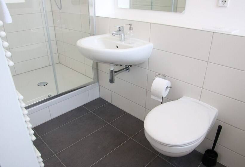 اتاق استاندارد یک نفره, Motel Schönefeld