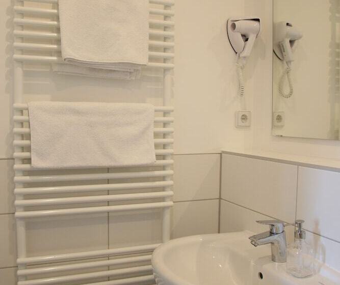 اتاق استاندارد یک نفره, Motel Schönefeld