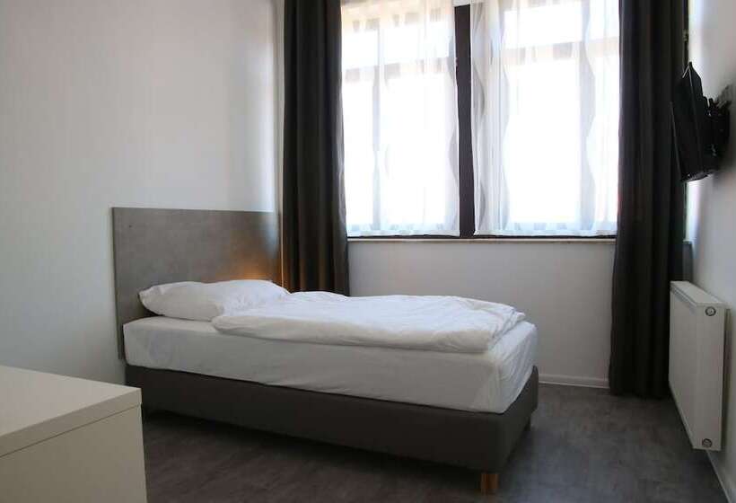 اتاق استاندارد یک نفره, Motel Schönefeld