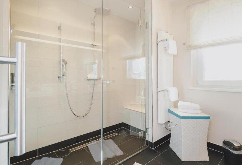 سوییت لوکس, Auhof Wirtshaus & Suiten