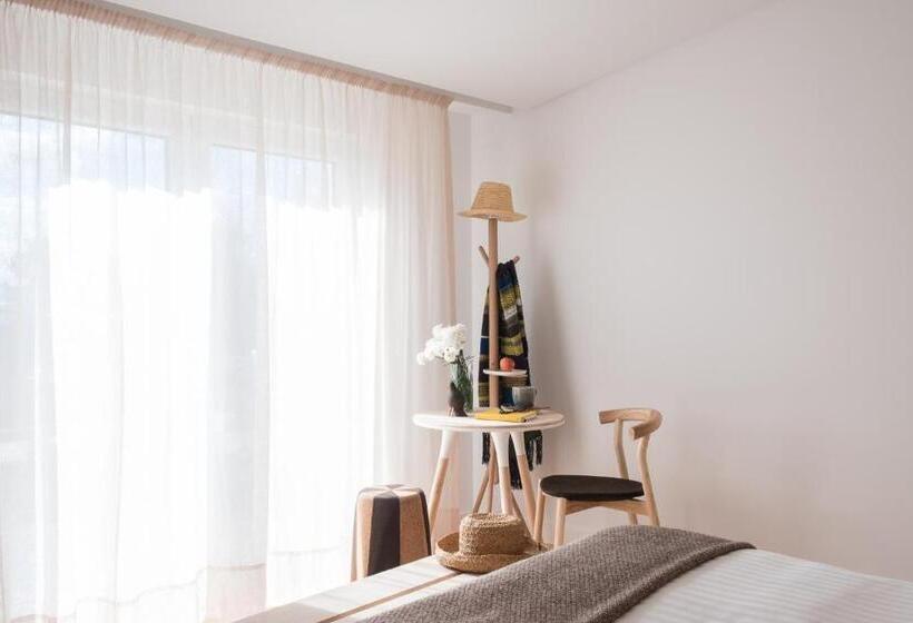 إستوديو قياسى مزودة بتراس, Craveiral Farmhouse By Belong Staying & Feeling