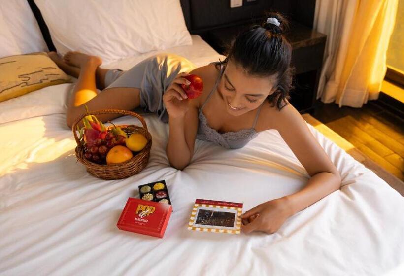 キングサイズベッドのデラックスルーム, Hyatt Centric Juhu Mumbai