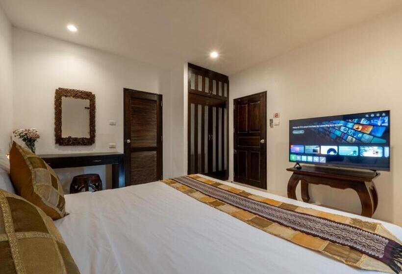 침실 1개 디럭스 빌라, Isara Nai Yang Resort