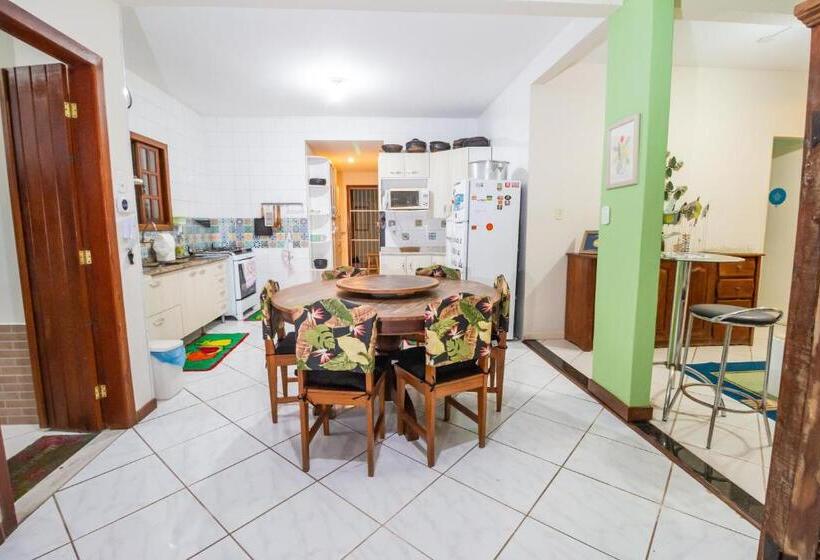 스탠다드 트리픔 룸 공동욕실, A Casa Morro Do Moreno