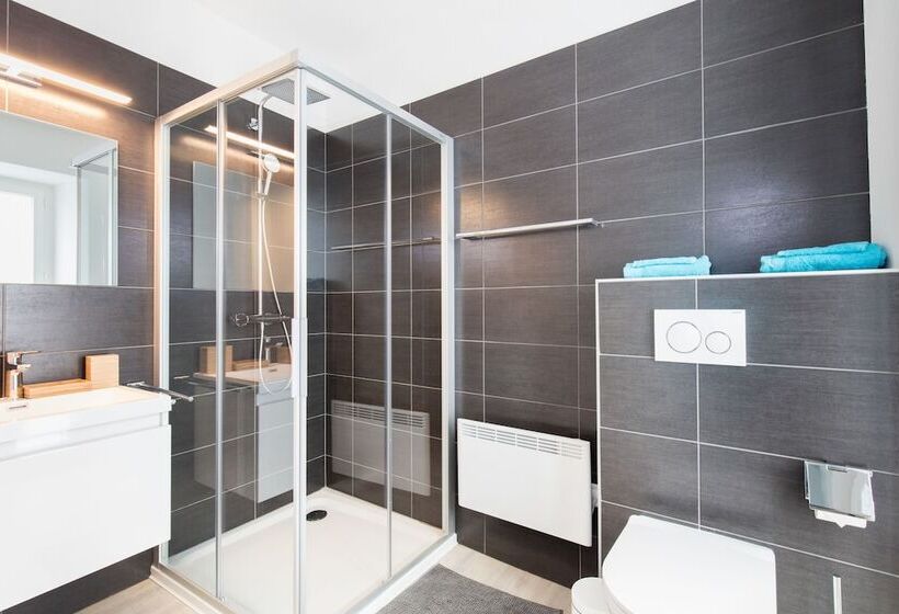 Номер Стандарт, Auberge De L’union
