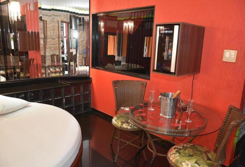 스탠다드 자쿠지 룸, Drops Motel Barretos