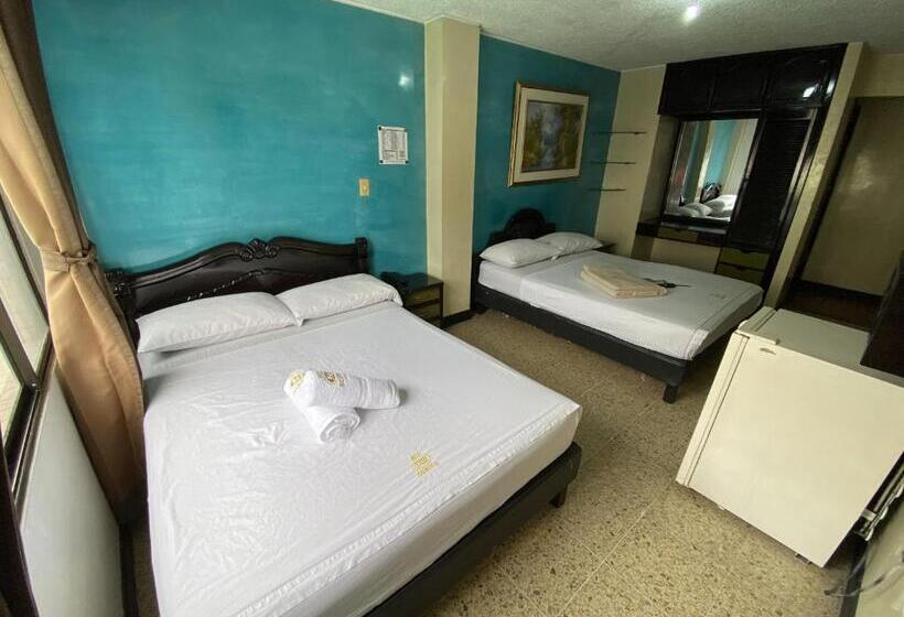 غرفه قياسيه سريرين مزدوجين, Balmoral