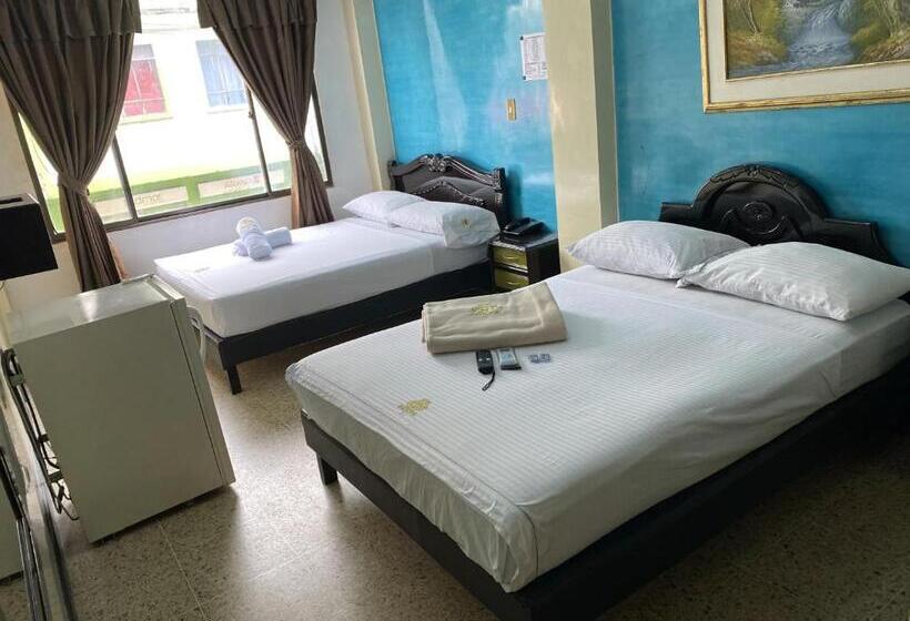 غرفه قياسيه سريرين مزدوجين, Balmoral