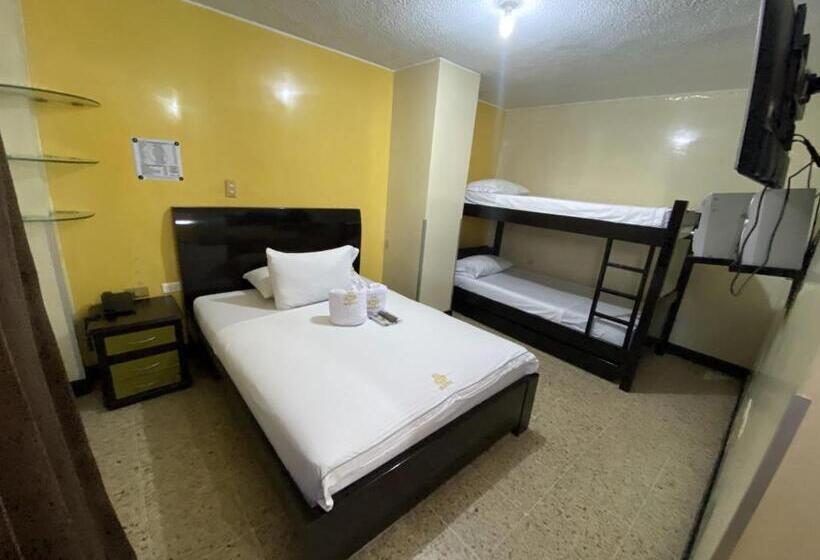 غرفة عائلية, Balmoral