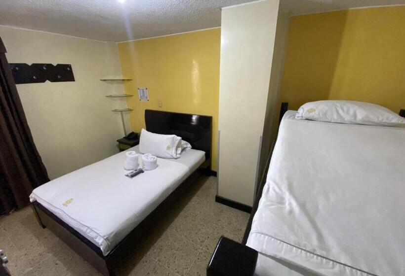 غرفة عائلية, Balmoral