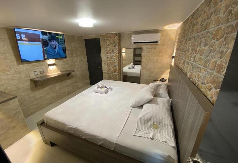اتاق لوکس با تخت بزرگ, Balmoral