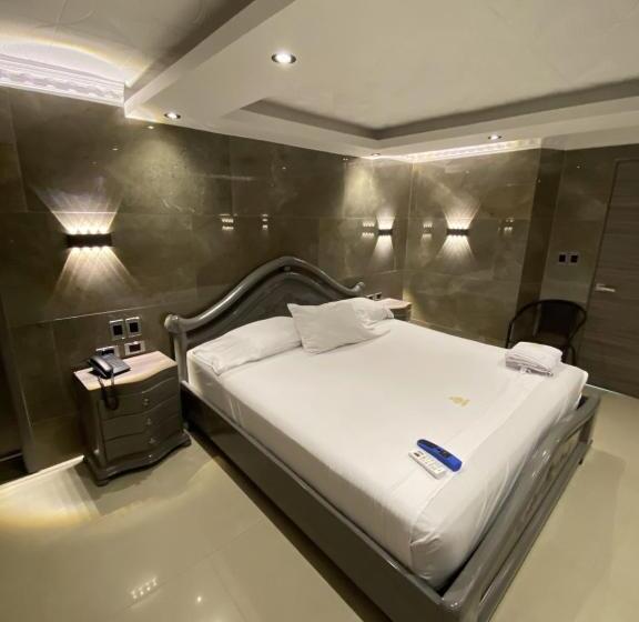 جناح ديلوكس, Balmoral