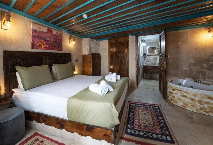 バルコニー付きデラックスルーム, La Vie Cappadocia Cave