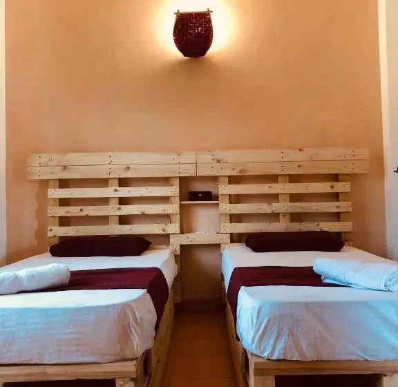 スタンダードシングルルーム, Seconds Hostel Colombo