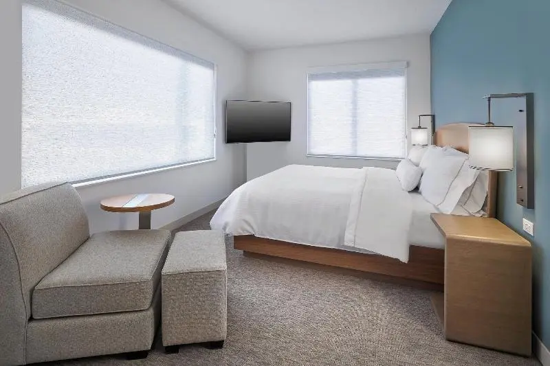 Suite Executive Lit King Size, Element Edmonton West