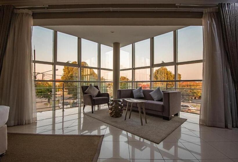 디럭스 룸, Milenio