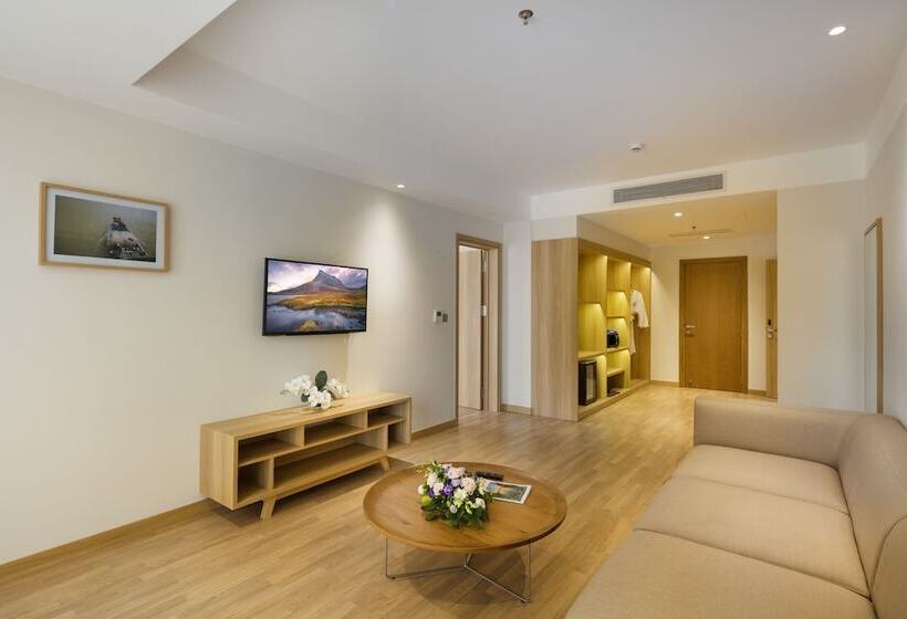 سوییت جونیور با چشمانداز دریا, Nagar Hotel Nha Trang