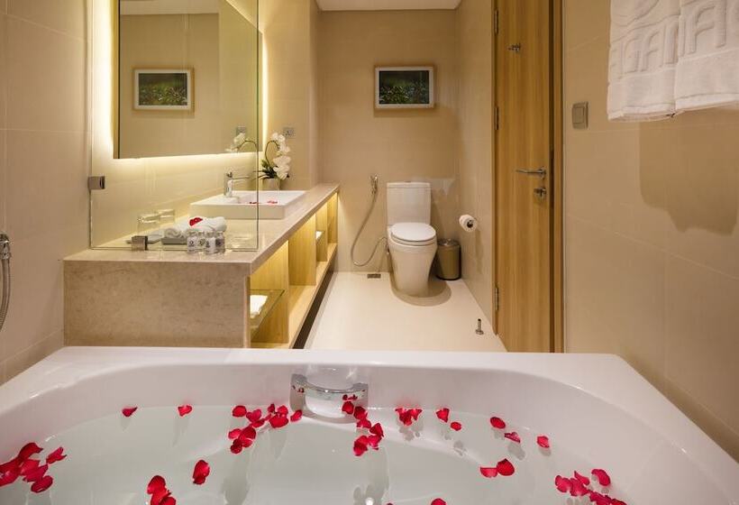 سوییت خانوادگی, Nagar Hotel Nha Trang