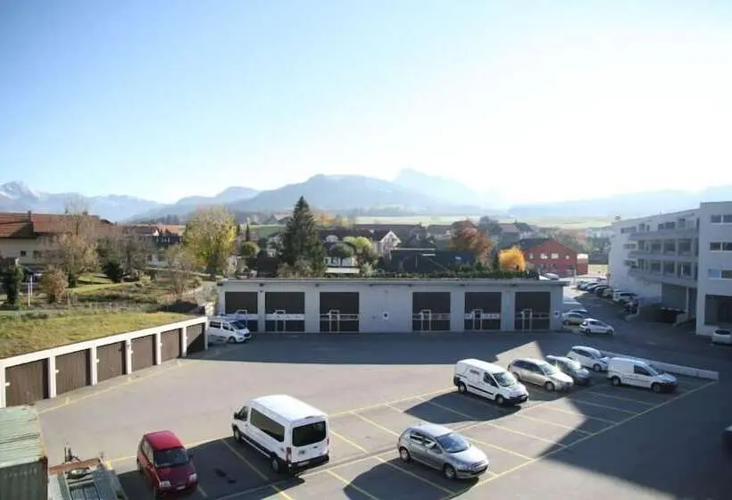Perhehuone, Wego