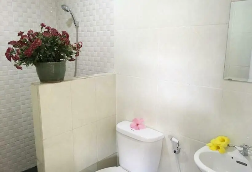Habitación Estándar Baño Compartido, Indekost Bogor