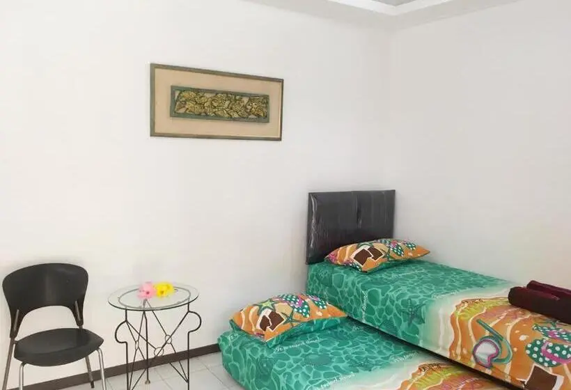 Habitación Estándar Baño Compartido, Indekost Bogor