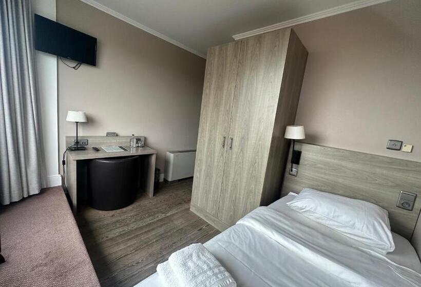 חדר סטנדרט יחיד, Arriate