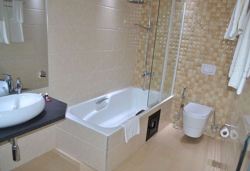 اتاق استاندارد یک نفره, Assala