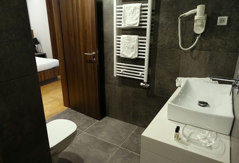 اتاق استاندارد, Atelier