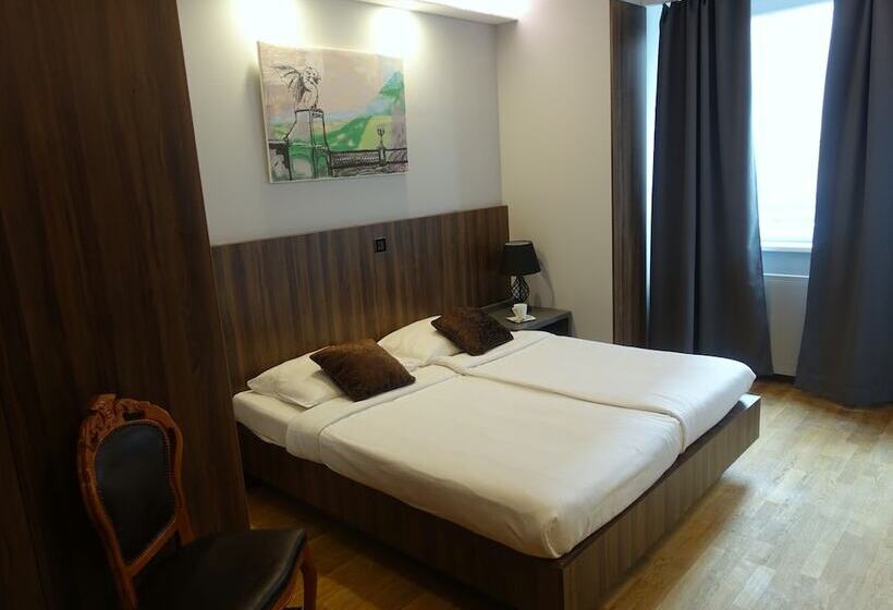 اتاق استاندارد, Atelier