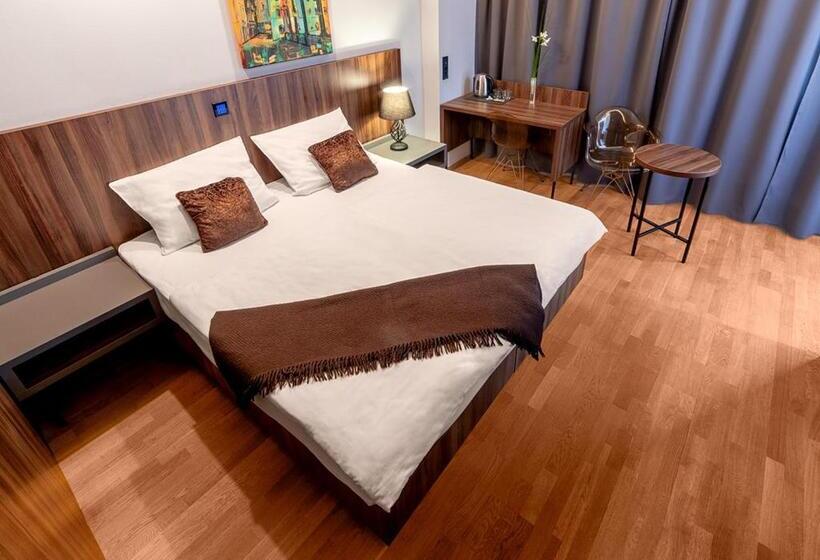 اتاق استاندارد یک نفره, Atelier