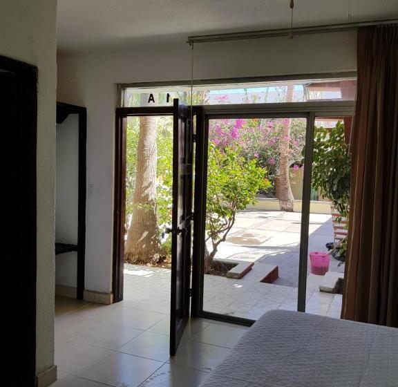 スタンダードルーム, Calafia