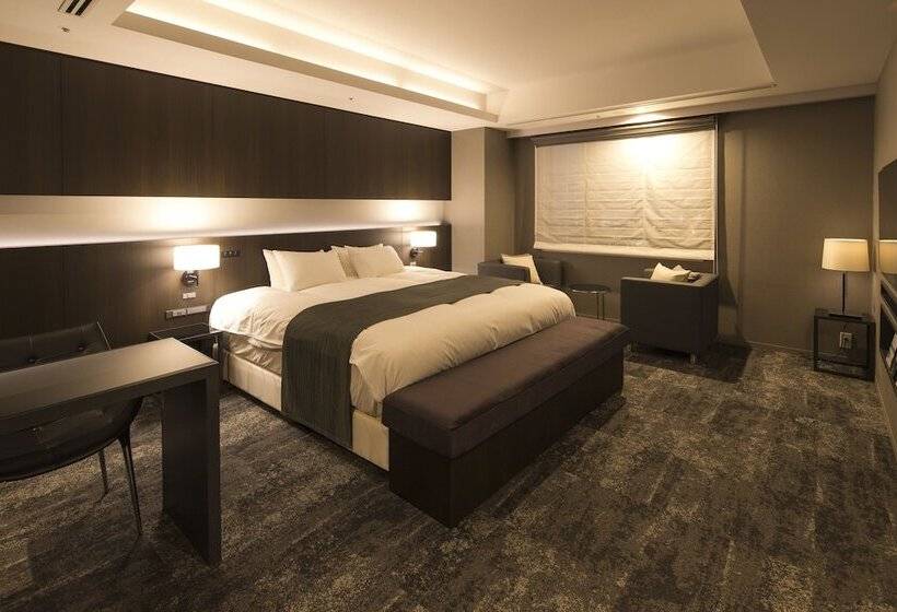 行政房间, Granbinario Komatsu