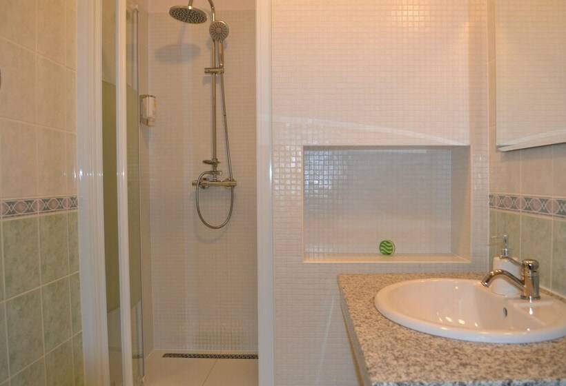 수피리어 스튜디오, Greenwood