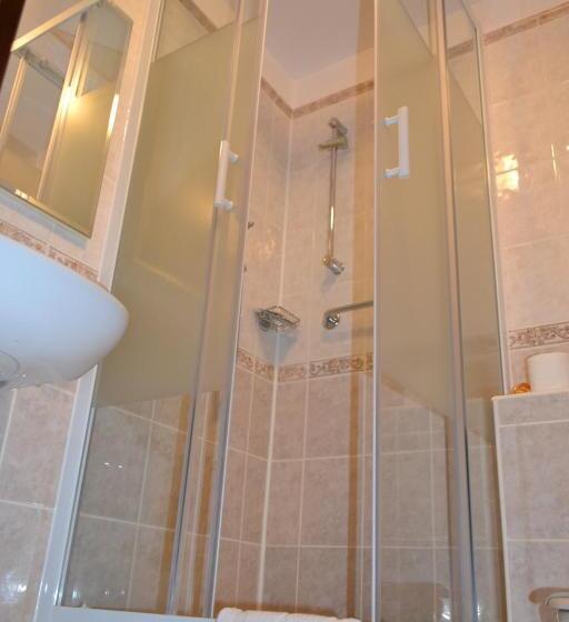 스탠다드 발코니 룸, Greenwood