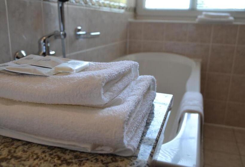 디럭스 룸 킹사이즈 침대, Greenwood