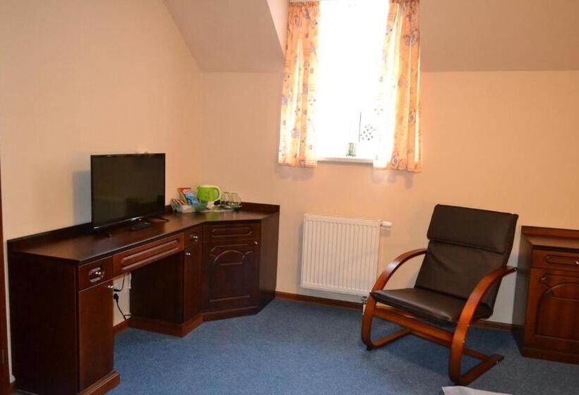 수피리어 룸, Greenwood