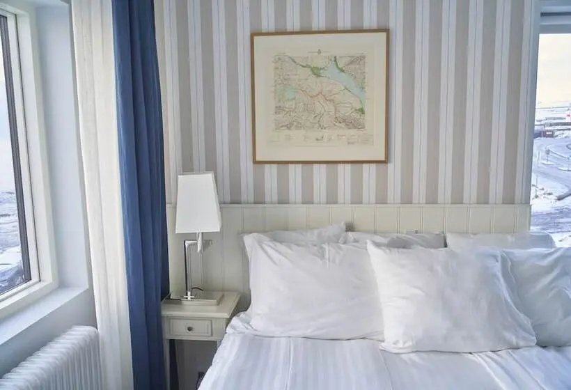 اتاق لوکس با چشم‌انداز دریا, Havgrim Seaside Hotel 1948