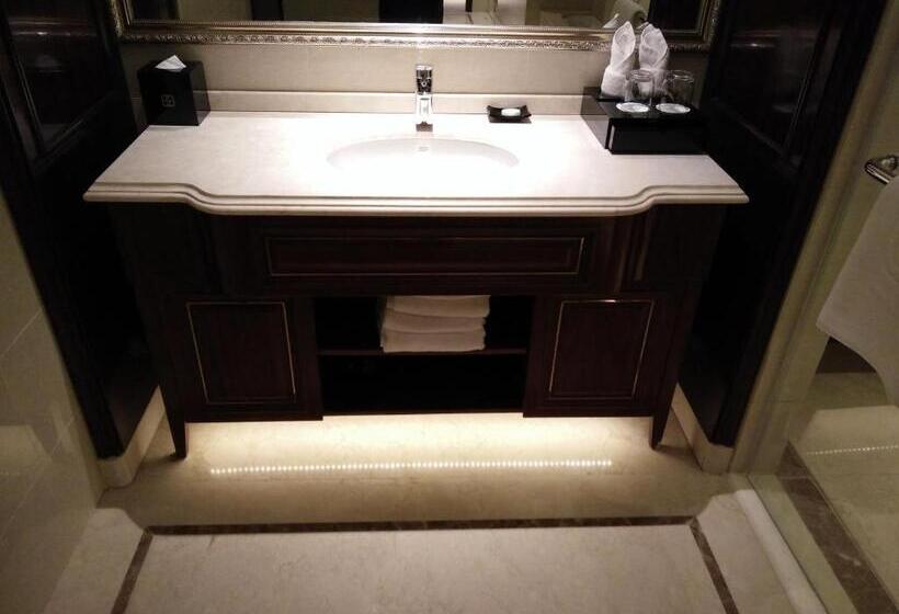 جناح مزود بجاكوزى, Lanxi International