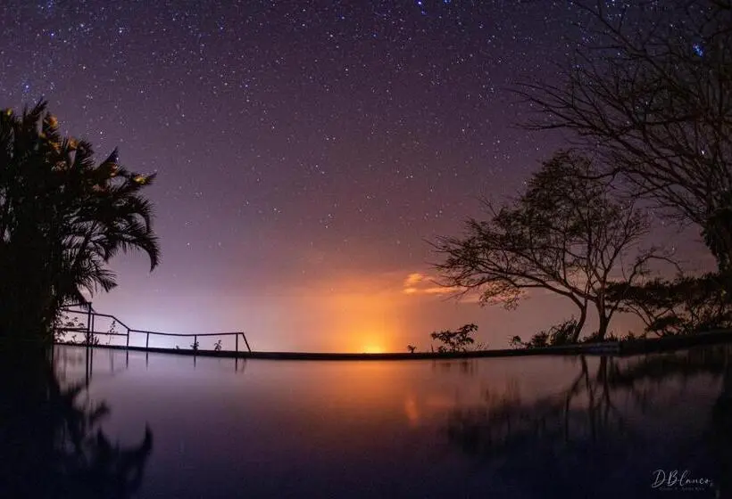 プールの見える1ベッドルームアパートメント, Domos Mirador Romantic Private Honeymoon Glamping