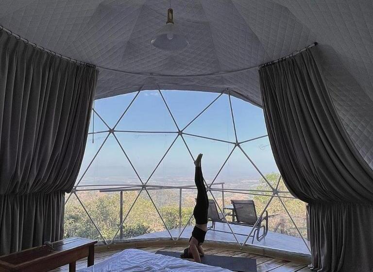 كوخ قياسي, Domos Mirador Romantic Private Honeymoon Glamping